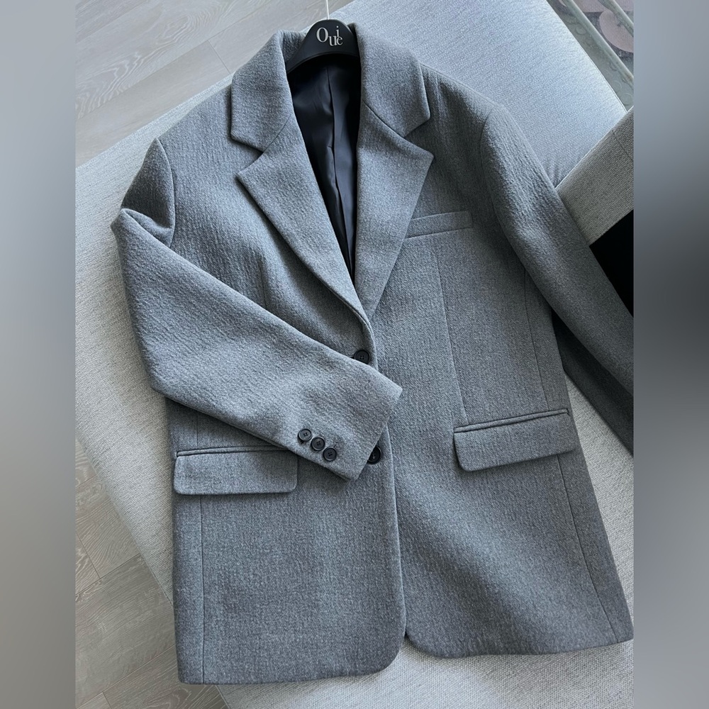 Oversized Boucle Wool Jacket - Picture 4 of 10